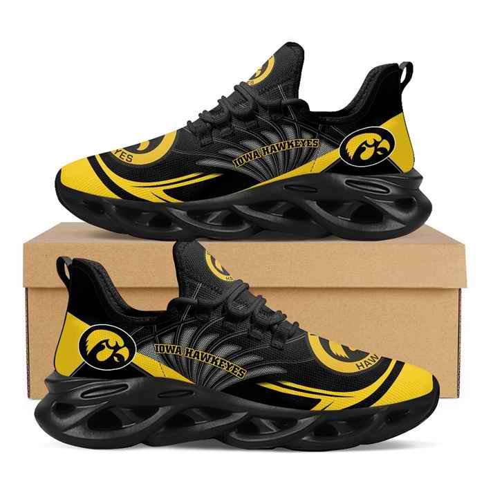 Men's Iowa Hawkeye Flex Control Sneakers 001