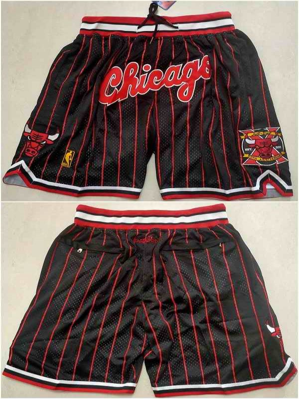 Men's Chicago Bulls Black Mitchell&Ness Shorts (Run Small)