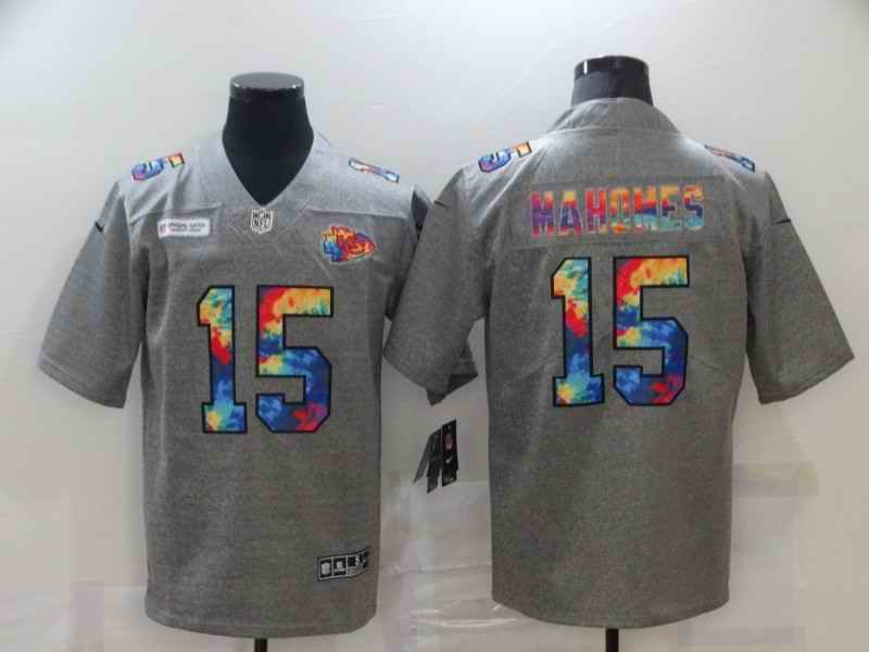 Men's Kansas City Chiefs #15 Patrick Mahomes 2020 Grey Crucial Catch Limited Stitched Jersey