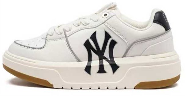 Women New York Yankees Chunky Liner Baseball Shoes/Sneakers White/Cream 001