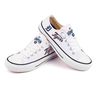 Women's Detroit Tigers Repeat Print Low Top Sneakers 004