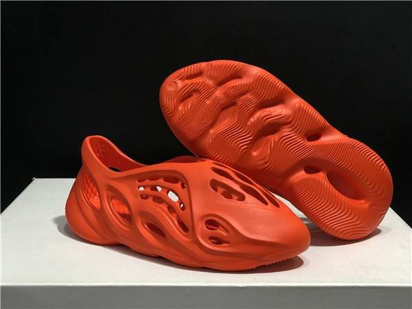 Women's Yeezy Foam Runner Orange Slide 002