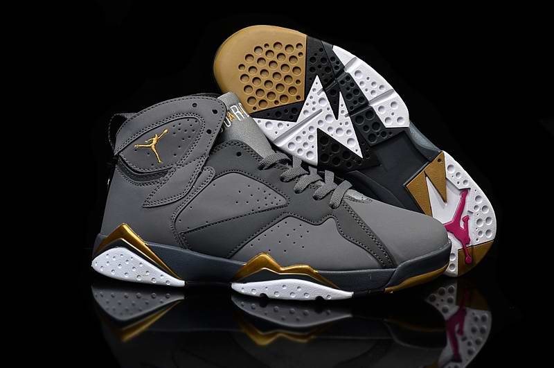 Running weapon Air Jordan 7 Retro Black/Golden Cheap Wholesale Nike Shoes