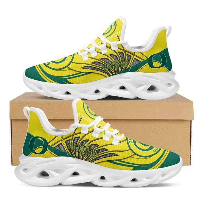 Women's Oregon Ducks Flex Control Sneakers 001