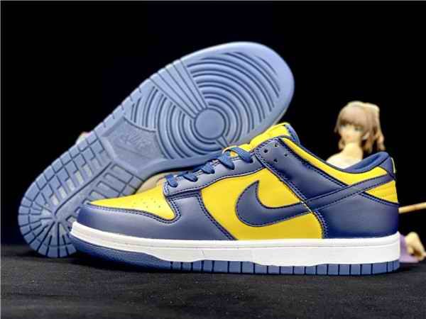 Women's Dunk Low SB Navy/Yellow Shoes 096