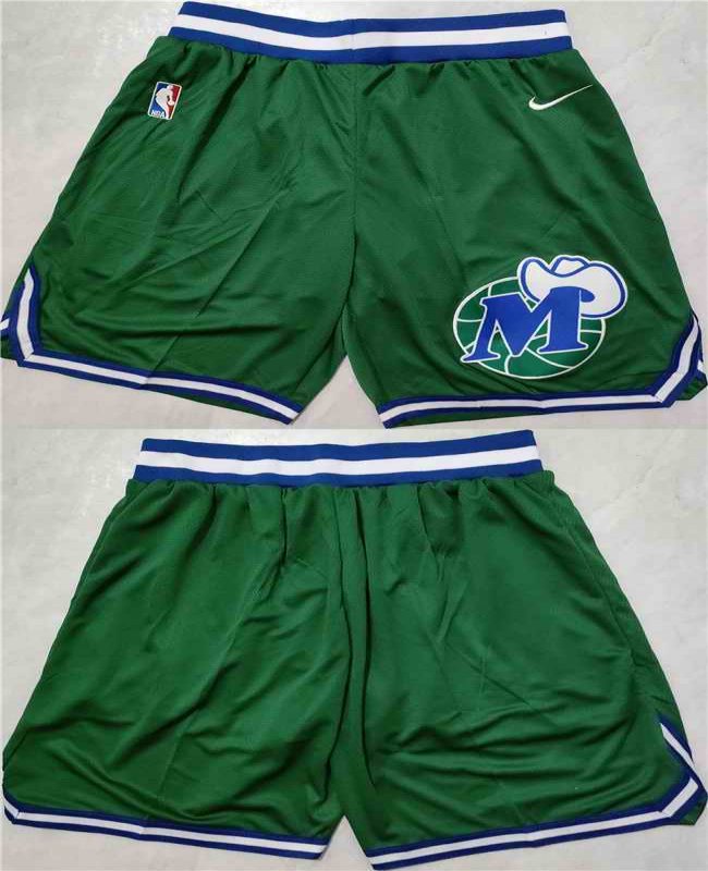 Men's Dallas Mavericks Green Shorts (Run Small)