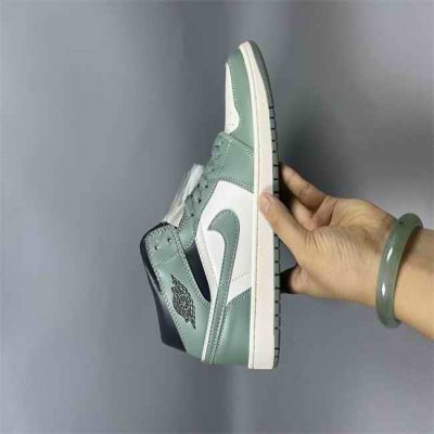 Women Running Weapon Air Jordan 1 Green/White Shoes 500