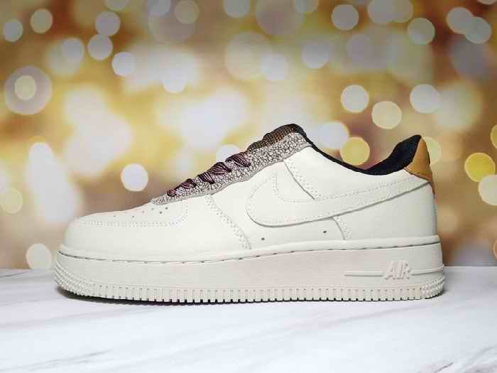 Women's Air Force 1 Cream Shoes 0142