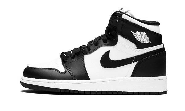 Men's Running Weapon Air Jordan 1 Retro High OG 'Black/White' Shoes 302