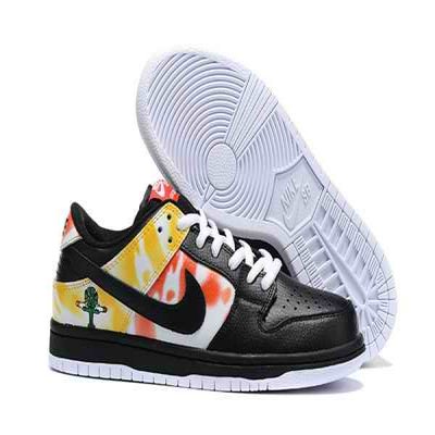 Women's Dunk Low SB Black/White Shoes 0150