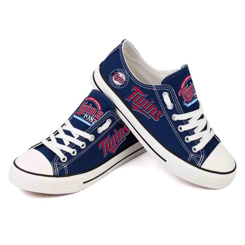 Women's Minnesota Twins Repeat Print Low Top Sneakers 004