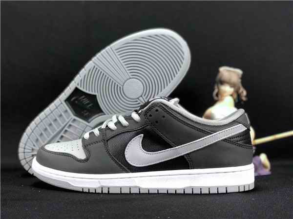 Women's Dunk Low SB Grey/Black Shoes 049