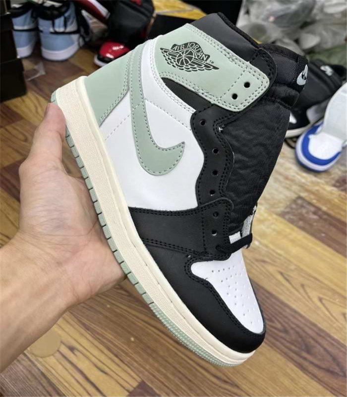 Men's Running Weapon Air Jordan 1 High White/Green/Black Shoes 0385