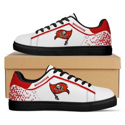 Women's Tampa Bay Buccaneers Low Top Leather Sneakers 002