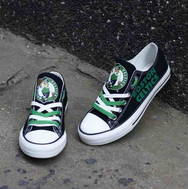 Women's Boston Celtics Repeat Print Low Top Sneakers 001