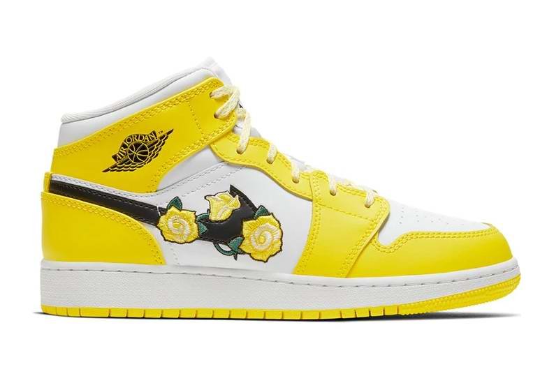 Women's Running weapon Air Jordan 1 Yellow And White Shoes 065