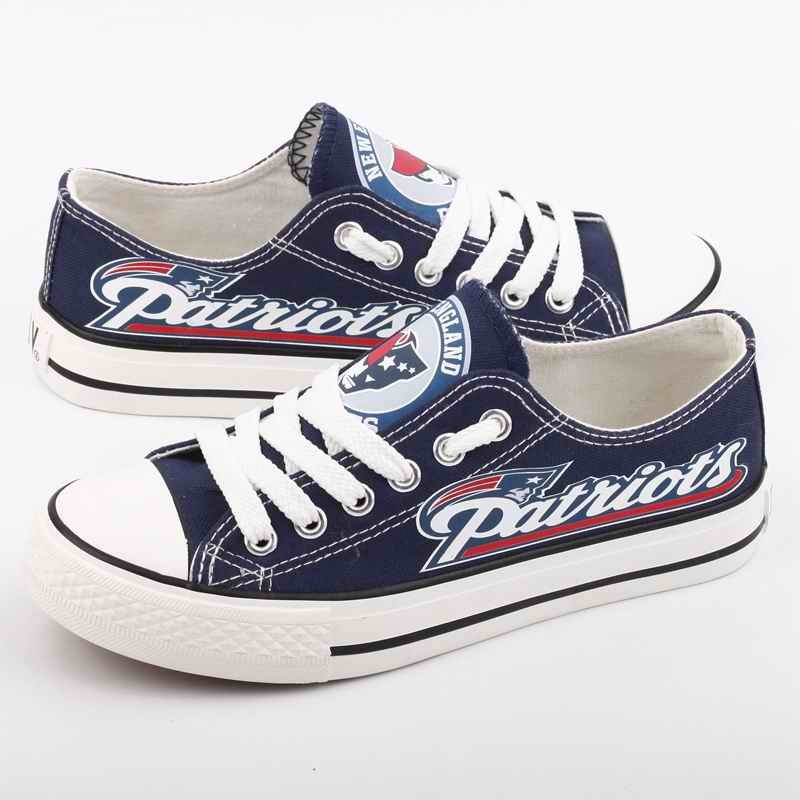 Women's NFL New England Patriots Repeat Print Low Top Sneakers 003