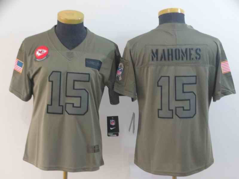 Women's Kansas City Chiefs #15 Patrick Mahomes 2019 Camo Salute To Service Limited Stitched NFL Jersey(Run Small)